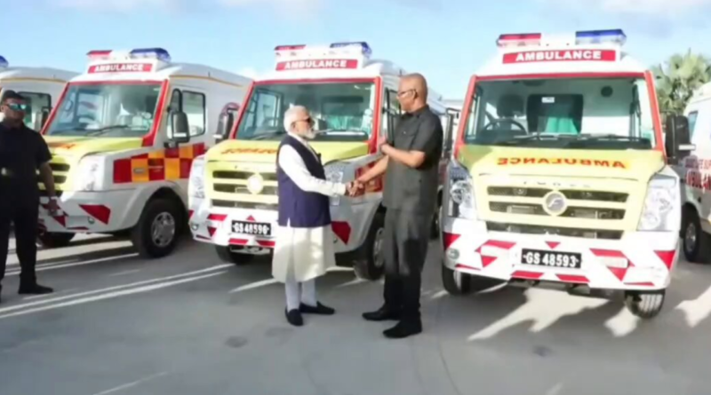 সেশেলসের প্রেসিডেন্ট প্যাট্রিক হার্মিনির সঙ্গে প্রধানমন্ত্রী নরেন্দ্র মোদীর সাক্ষাৎ