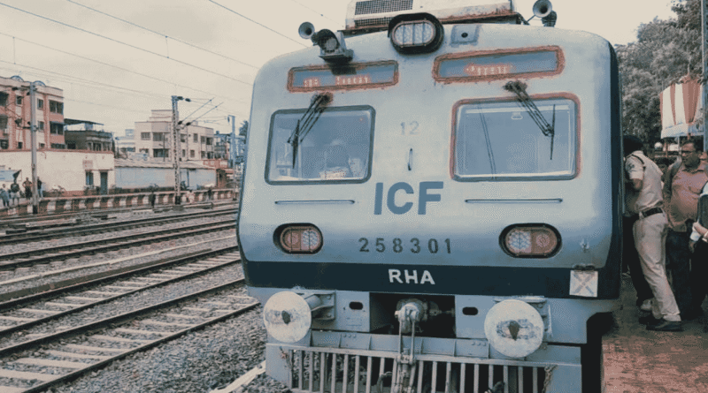 বারাসত শিয়ালদহ রুটে নতুন এসি লোকাল ট্রেনের সময়সূচি ও স্টপেজ